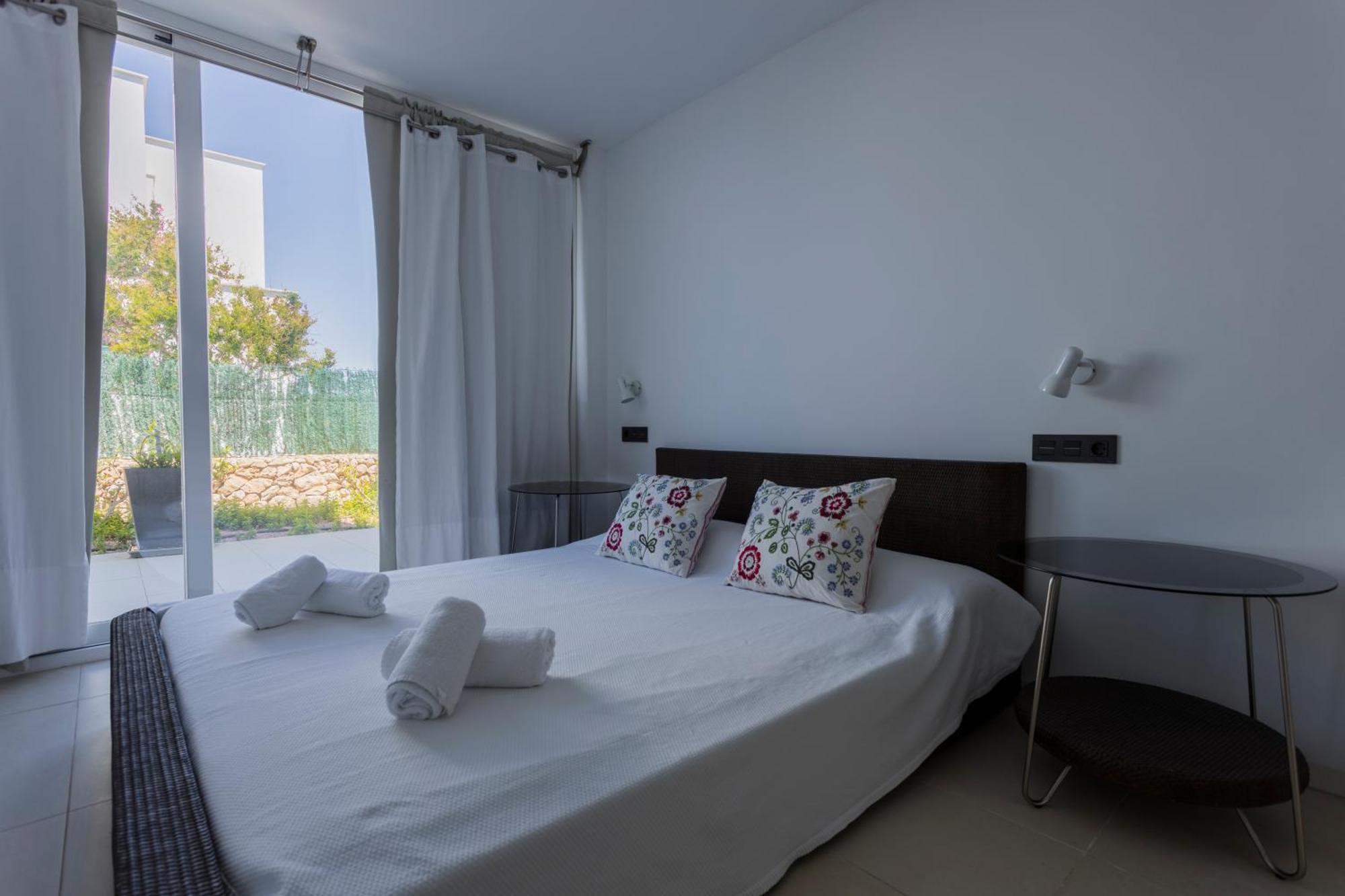 V196 Villa Brisa By Menorcarentals Villas Son Bou Eksteriør bilde